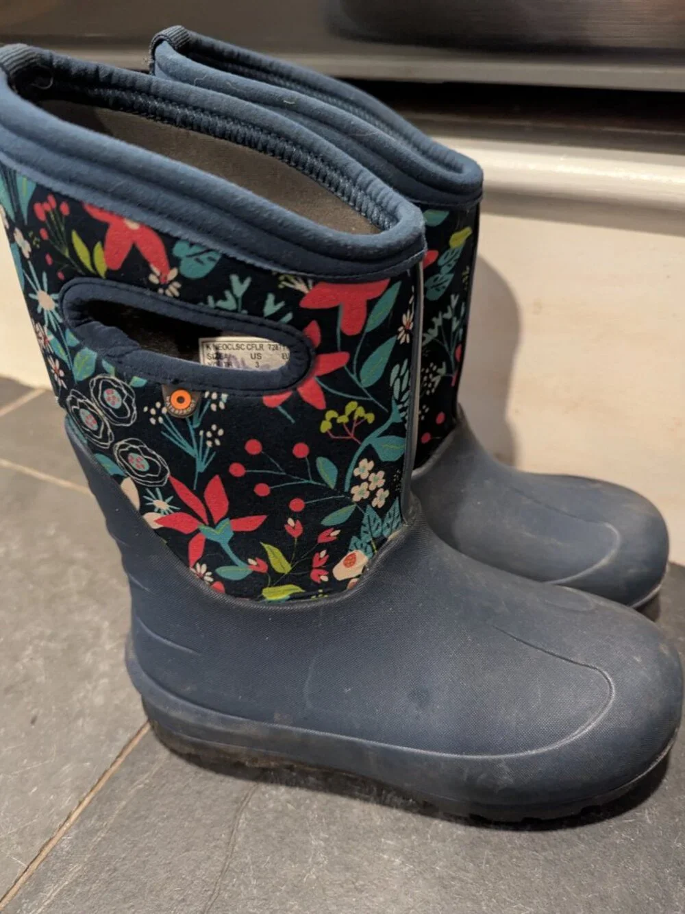 Bogs neo-classic size 3